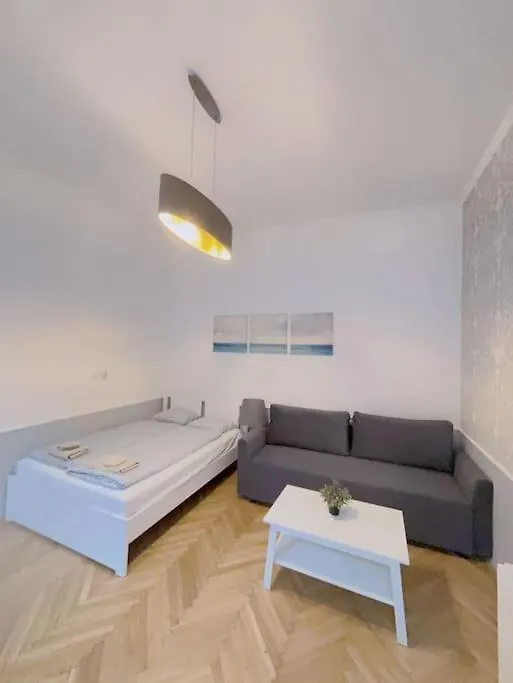 Apartment Quiet Cabin In City Center Budapest