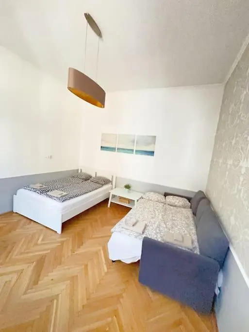 Quiet Cabin In City Center Budapest 0*,